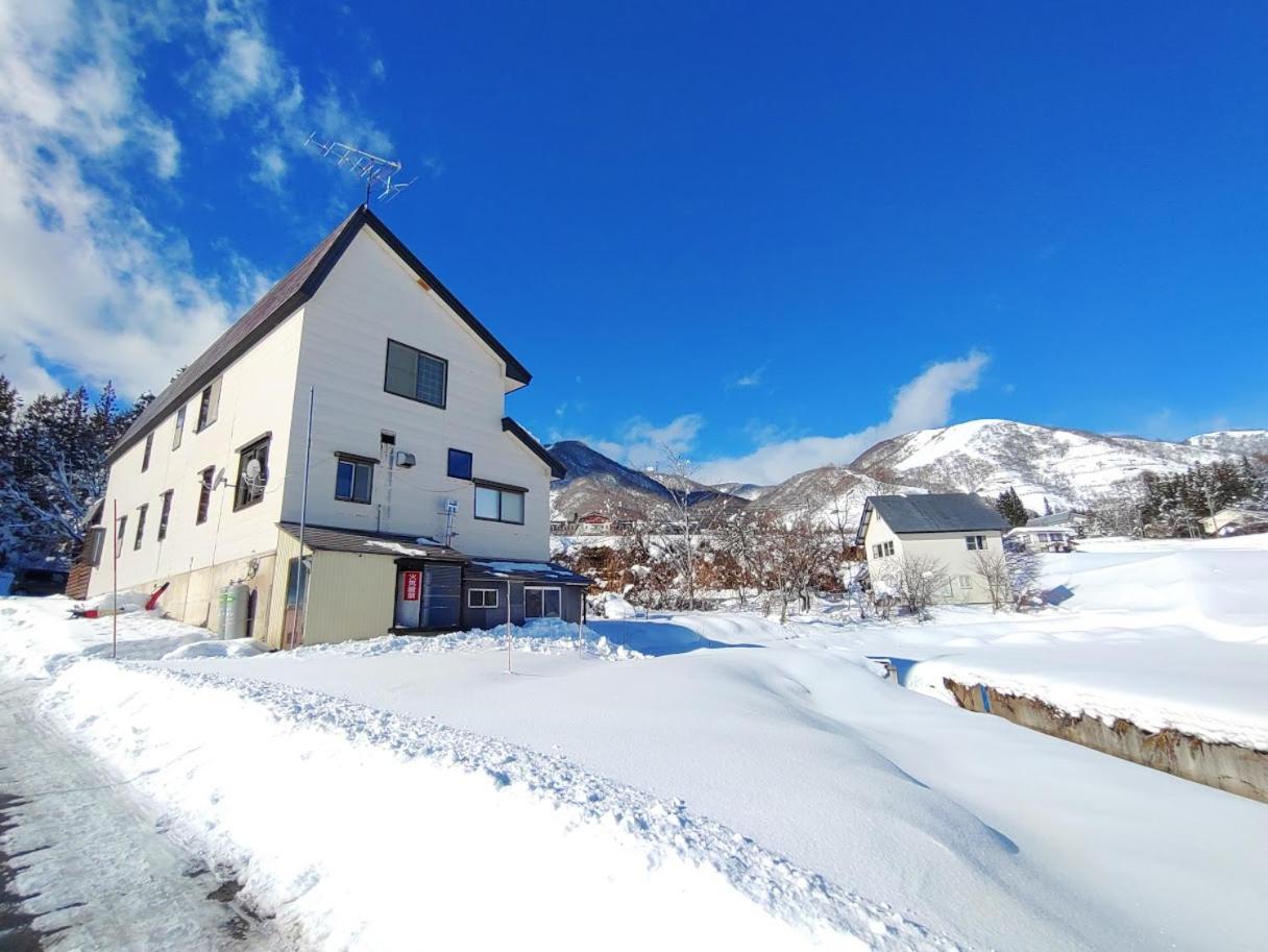Hakuba Norikura Wakaguri Guesthouse Отари Экстерьер фото